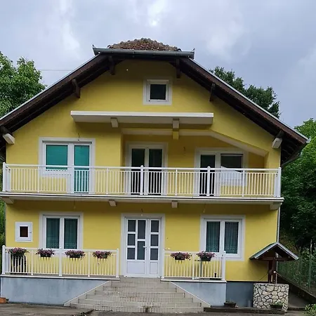 Apartment Villa Mila